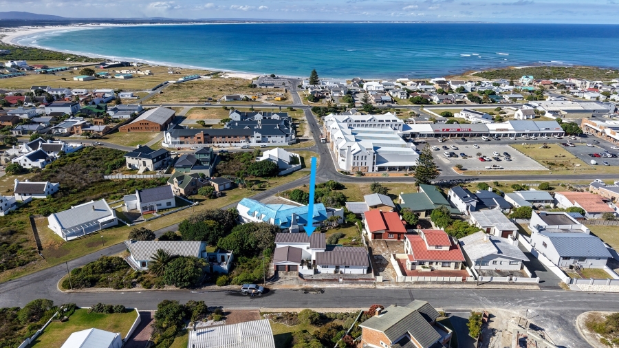 4 Bedroom Property for Sale in Struisbaai Western Cape